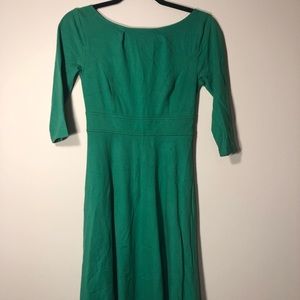 Green midi dress